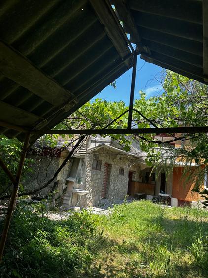 Vânzare proprietate - Casă tip conac, teren și anexă, într-un cadru natural spec - 3