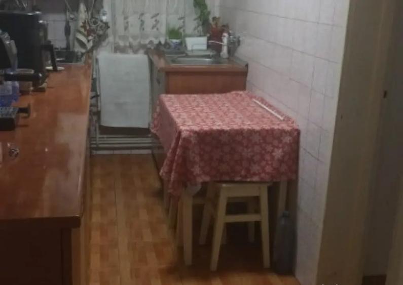 Apartament cu 3 camere de vanzare in Campina-Zona Ultracentrala - 2