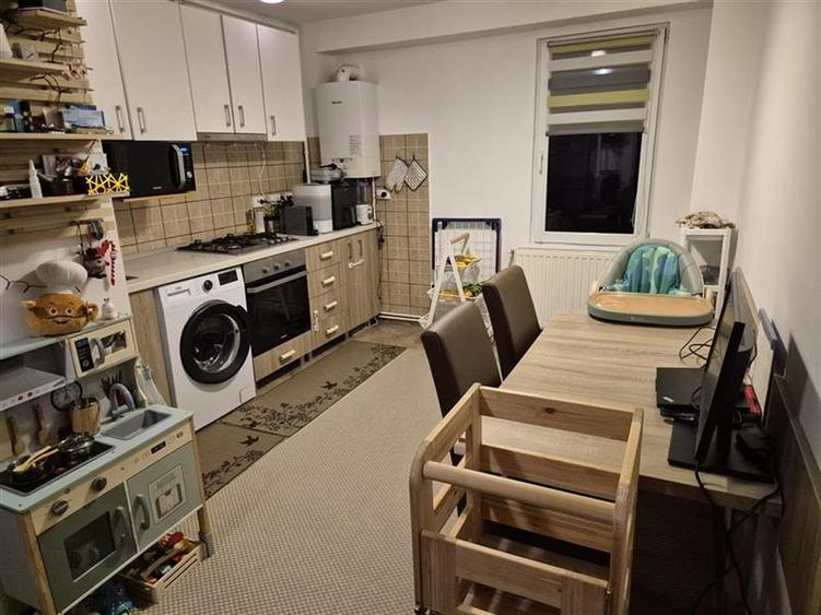 Apartament 2 camere Dambul Pietros etaj 4 din 10 - 1