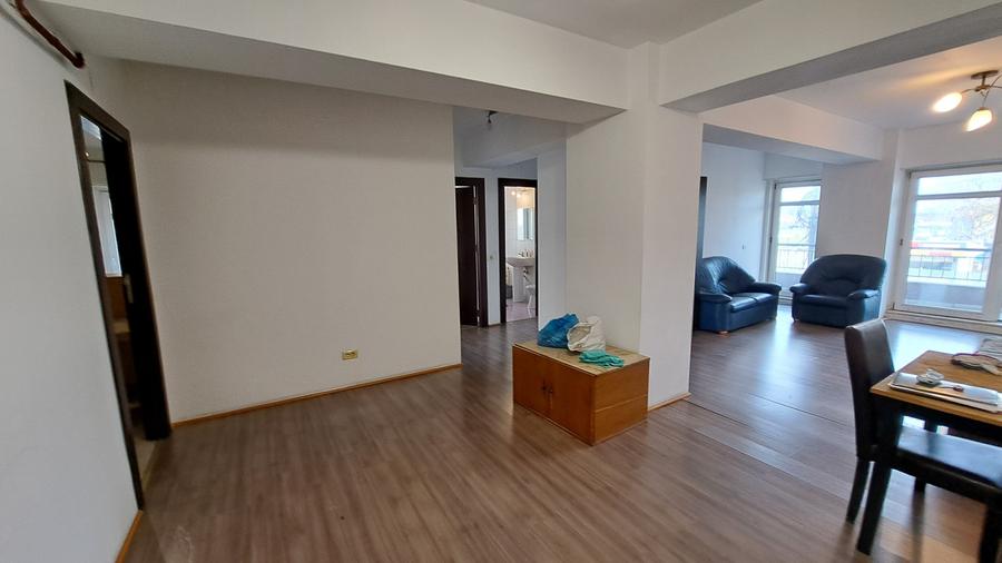 APARTAMENT 3 CAMERE - SUPRAFATA GENEROASA - 5