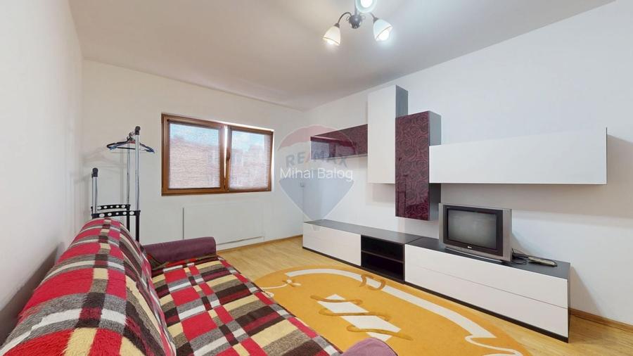 De inchiriat 2 camere, etaj 3/4 - REZERVAT De inchiriat 2 camere, etaj 3/4 - REZERVAT