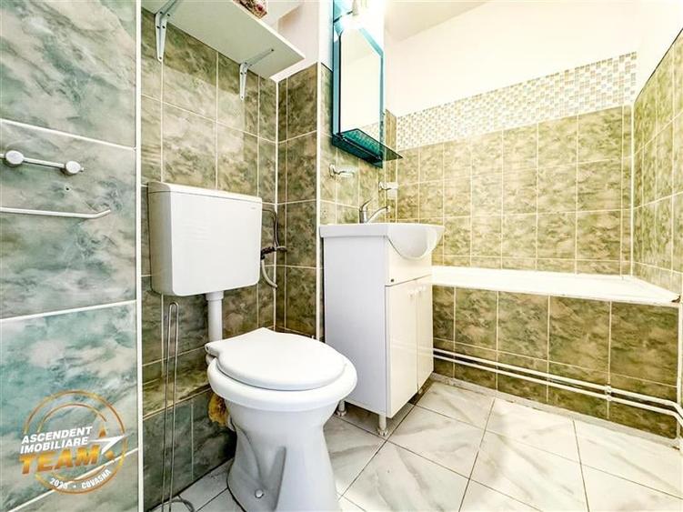 Film! Apartament  2 camere, decomandat, rezidential, Simeria, Sfantu Gheorghe - 9