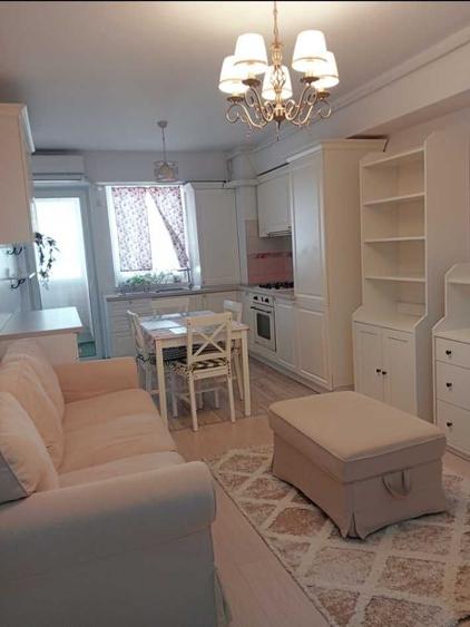 Inchiriez apartament Fiald - 1