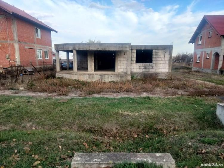 casa de vanzare in Carani - 4