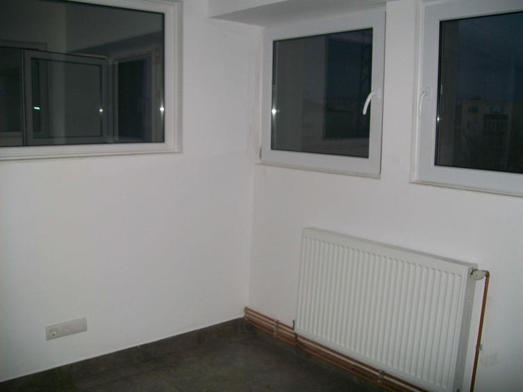 INCHIRIERE - Cladire de birouri (optional si depozite) - 6