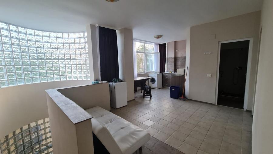 Spatii Comerciale trafic intens Teatrul de vara Neptun - 7