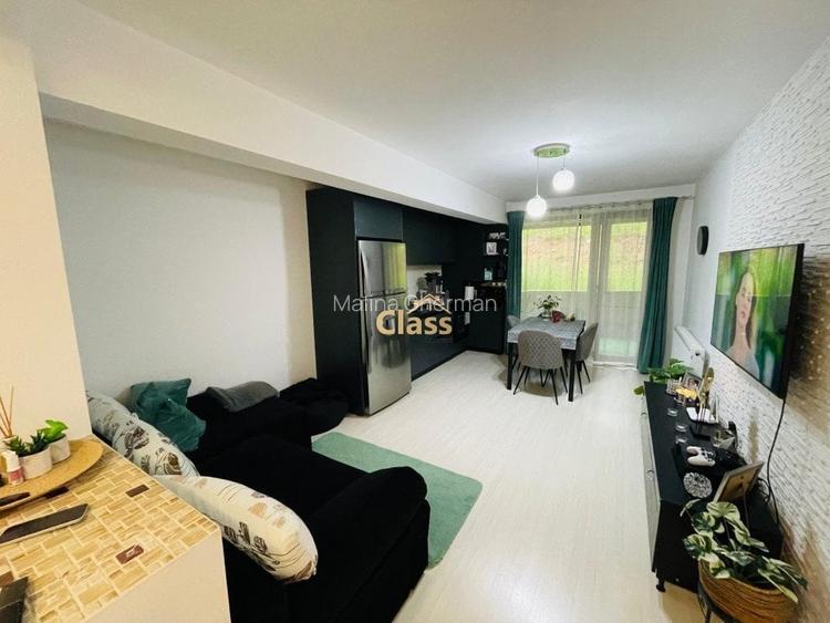 Apartament cu 2 camere semidecomandat, mobilat în Baciu