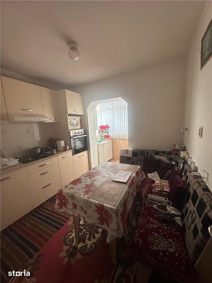 Apartament cu 3 camere decomandat în Frumoasa