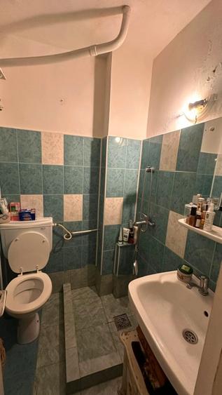 Garsoniera-Podu ros-Liceul Racovita-etaj intermediar - 4