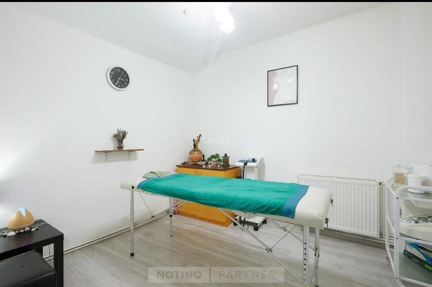 ULTRCENTRAL CASA CU 3 CAMERE ST 130 MP PRET 130000 EURO