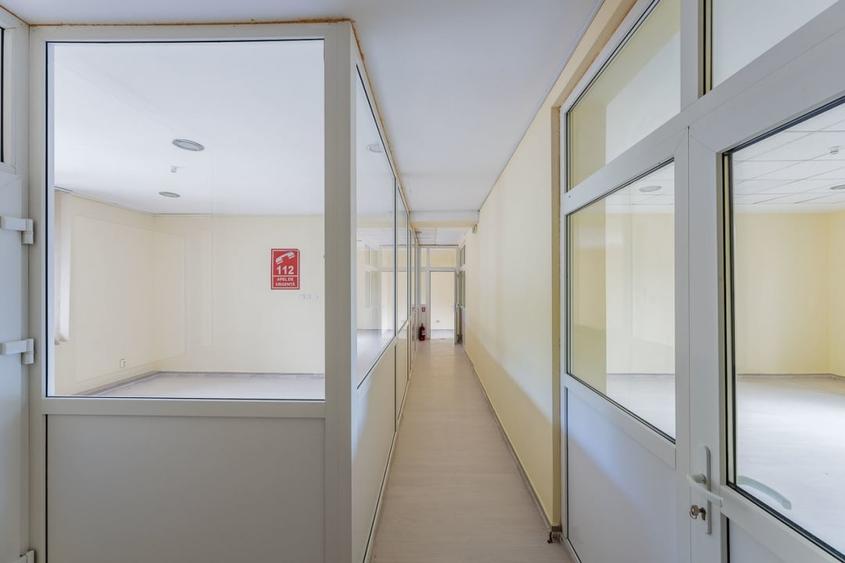 Vanzare investitie - cladire multifunctionala 65 spatii  4 etaje  Gura Humorului - 31