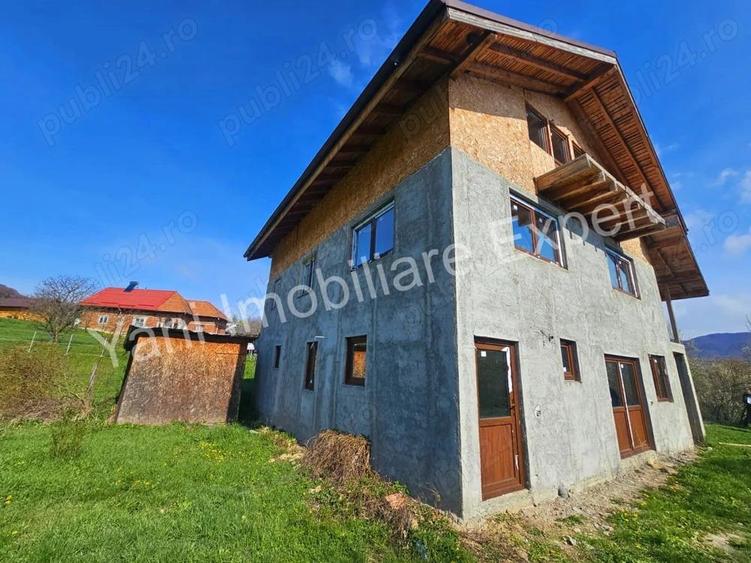 Casa de vacan?a de vanzare in comuna Corbi, sat Poienarei, jude? Arge?. - 8