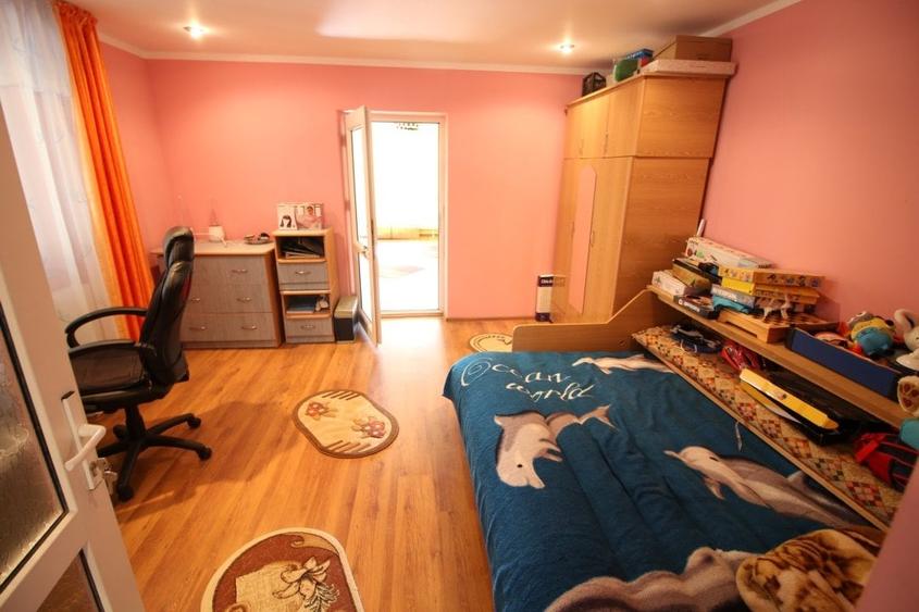 Casa de vanzare, 4 camere, sat Schela - 13