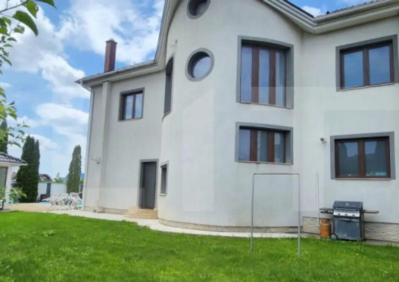 Vila Exclusivista , 300mp utili si teren de 1300mp, Santan - 14