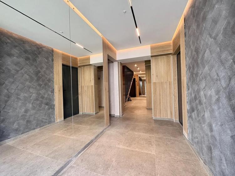 Apartament cu 3 camere, regim vila, Tractorul - 12