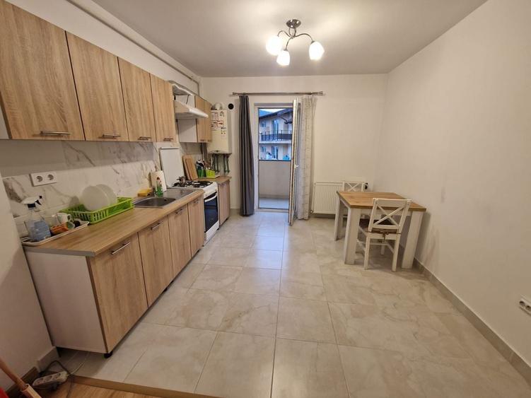 Apartament 1 camera decomandat, parcare, finisat,Floresti str Florilor - 9