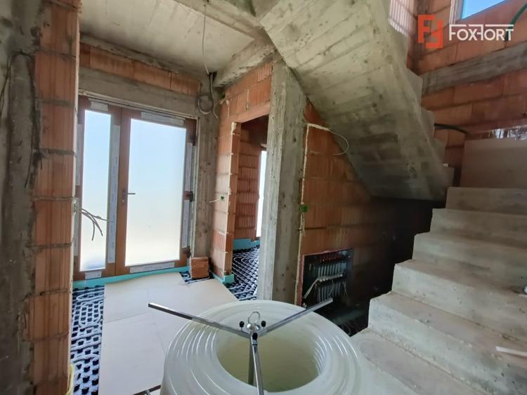 Casa individuala la rosu Zona Calea Urseni - ID V5300 - 9