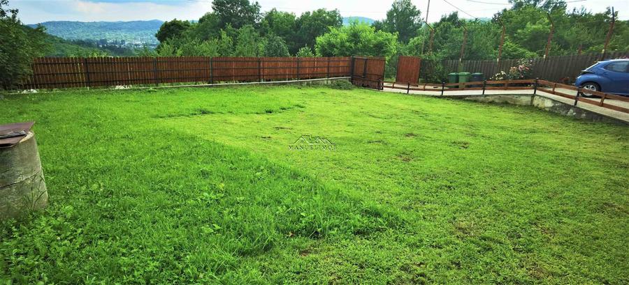 Manuel recomanda : Vila superba in Cornu de Jos 295mp , teren 1360mp - 37