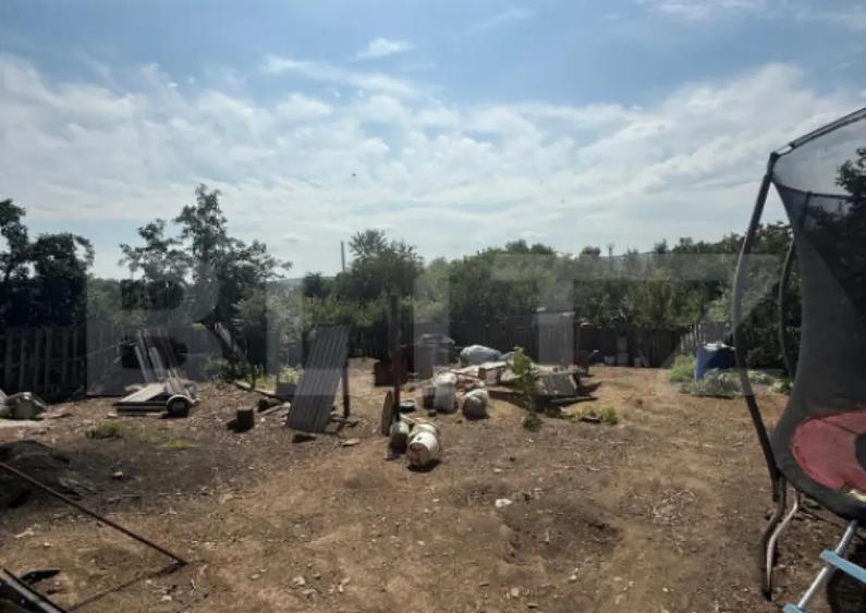 Casa 60 mp + Teren 2150 mp, zona Burdujeni - 4