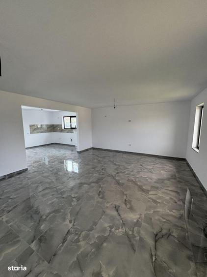 Vand Casa noua in Cordun - 11