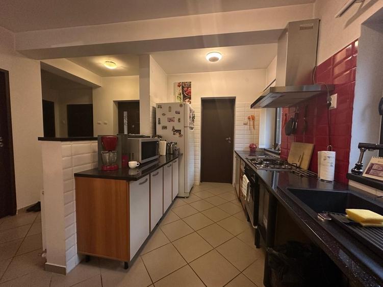 Casă individuală P+1E, construită în 2013–zonă liniștită, exclusiv de case - 10