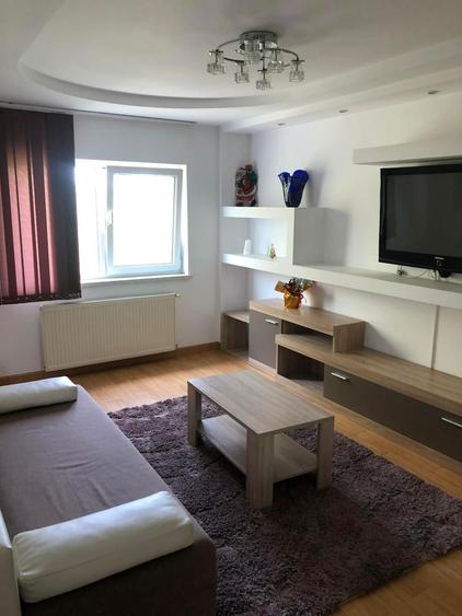 De inchiriat Apartament 2 camere, zona Liceul Economic - 1