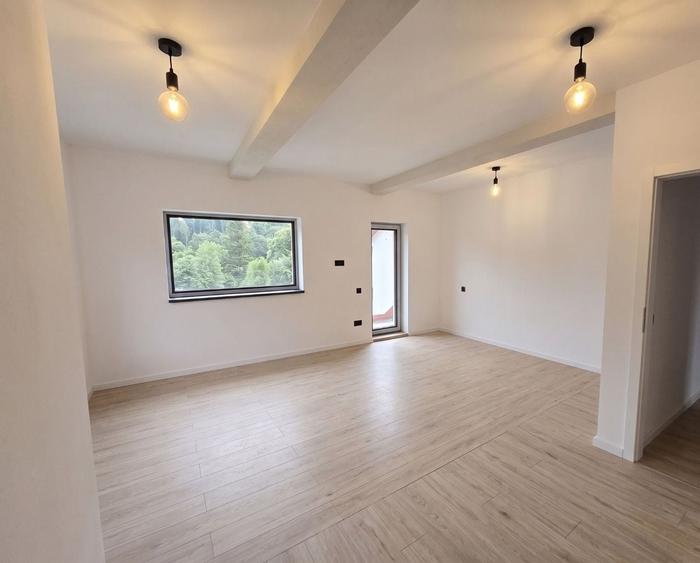 Apartament cu 4 camere 125 mp (4 garsoniere) la cheie + 60 mp pod - Busteni - 1