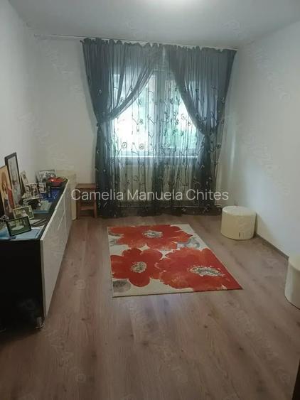 DE VANZARE apartament cu 2 camere pe Strada Stadionului DE VANZARE apartament cu 2 camere pe Strada Stadionului