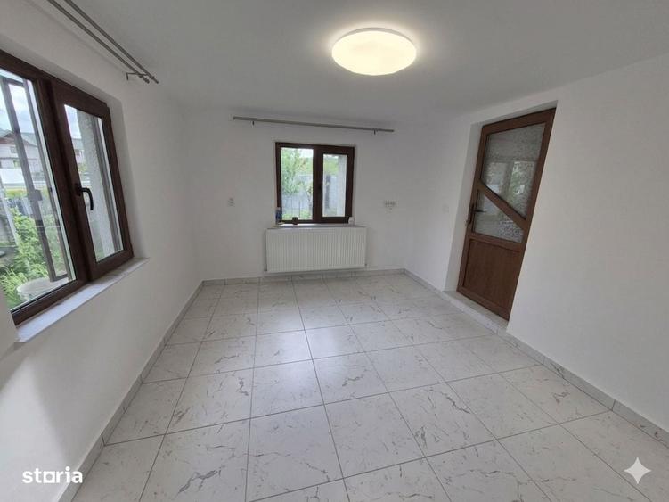 Casă cu 2 camere cu Teren 330 Mp în Cleja