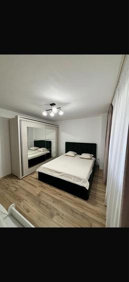 Inchiriez Apartament cu 2 camere - 1