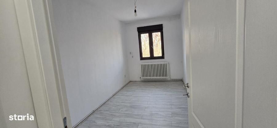 Apartament 4 cam Cantemir langa Salubris vs Palas - 8