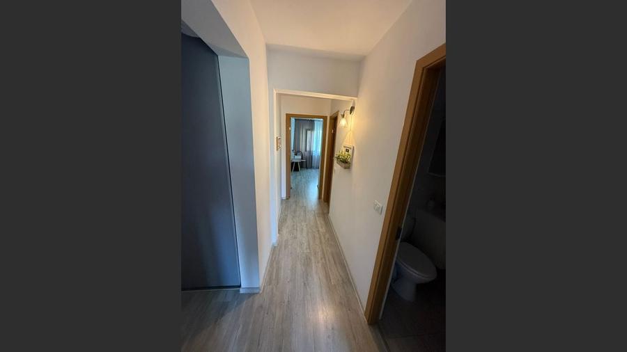 Apartament spațios cu 4 camere de vânzare în Micro 16 – Galați - 7