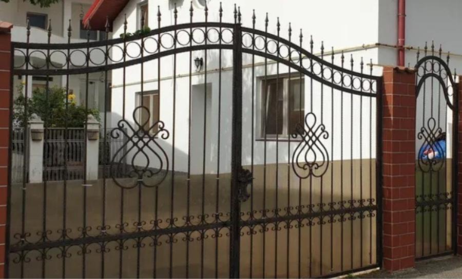 Casă 4 Camere  Crângași / Giulești, P+1 • Curte 40 mp • Parcare •65 mp - 6