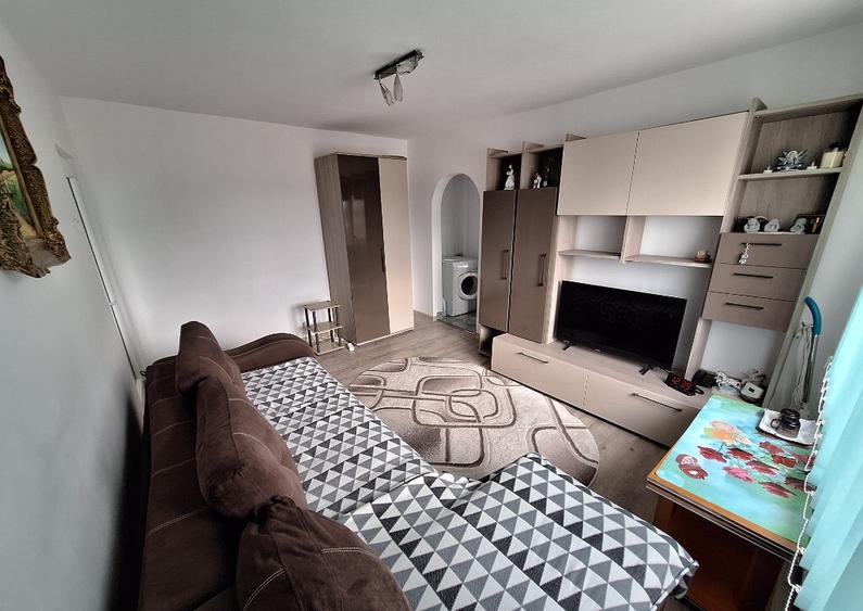Apartament 2 camere | Etaj 1 | Murfatlar strada Aleea Garofi?ei - 1