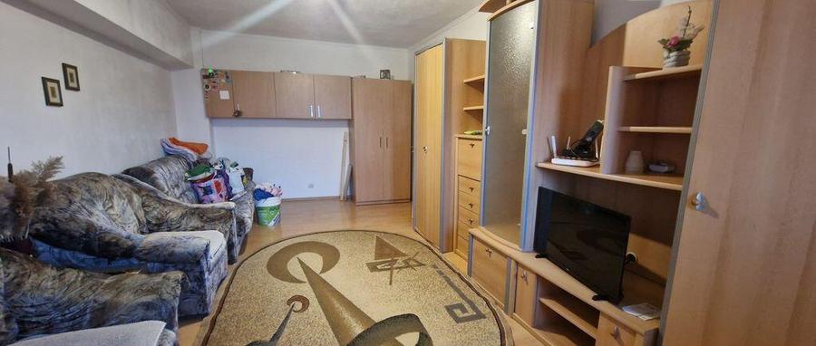 Garsonira decomandata, etaj intermediar, bloc cu lift. - 2