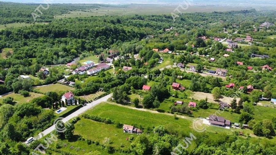Teren intravilan in Avrig zona turistica Valea Avrigului 2000 mp