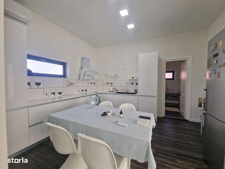 Mamaia Nord- 3 camere, 3 grupuri sanitare, curte 40mp,mobilat-143.000e - 8