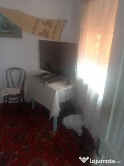 Casă cu 2 camere în Central