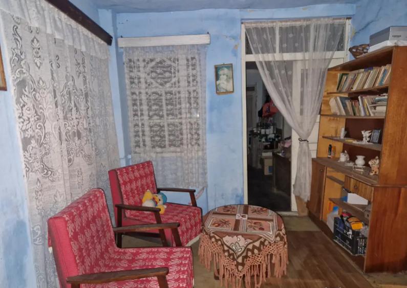 Casa veche cu teren generos sat Mogo?e?ti, com. Satu - 12