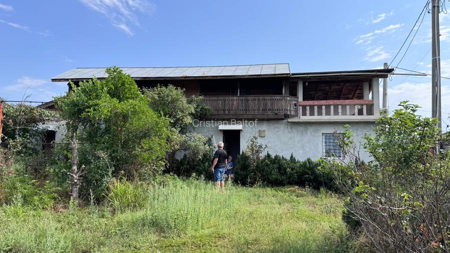 Casă parter + mansardă, 115 mp, teren 2000 mp – lângă Lacul Mostiștea Casă parter + mansardă, 115 mp, teren 2000 mp – lângă Lacul Mostiștea