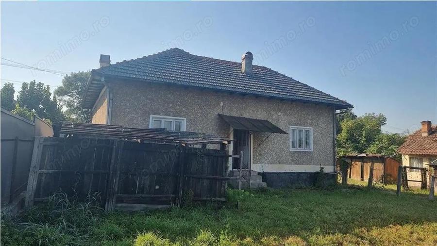 Casa cu 1180mp teren in comuna Bunesti - 7