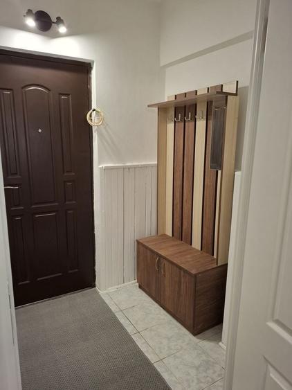 Pers fizica,inchiriez garsoniera, 25 mp , bld Poitiers, Siraj - 6