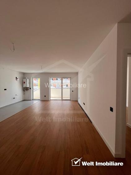 Apartament complex Eroilor, Floresti