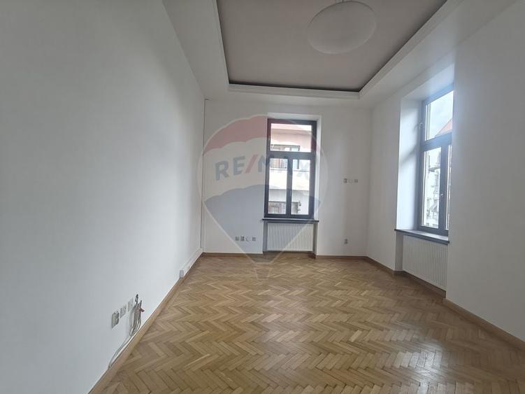 Spatiu de birouri, 59 mp,  ultracentral, de inchiriat - 1