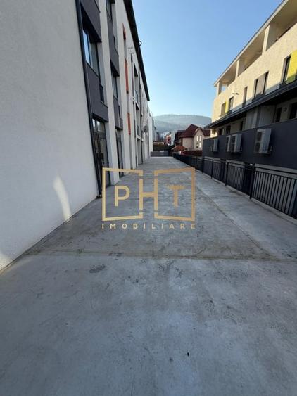 Spatiu Comercial de inchiriat, 348 mp, 200 mp terasa zona Subcetate! - 1