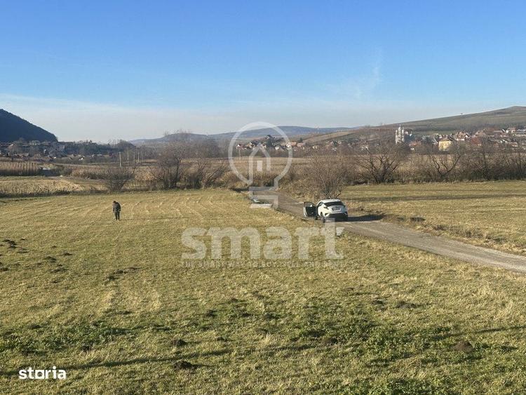 Teren intravilan cu priveliste spectaculoasa Petresti de Jos Cluj - 4