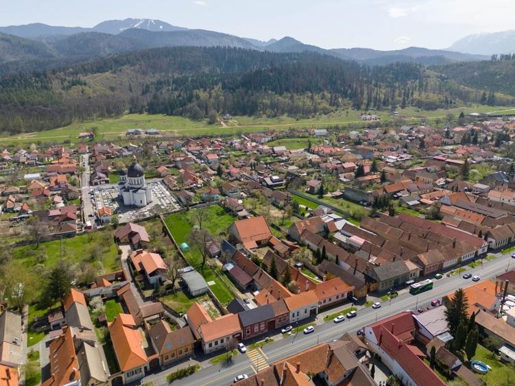 Casă Săsească Autentică cu Șură Impresionantă în Cristian – Teren 2729mp - 42