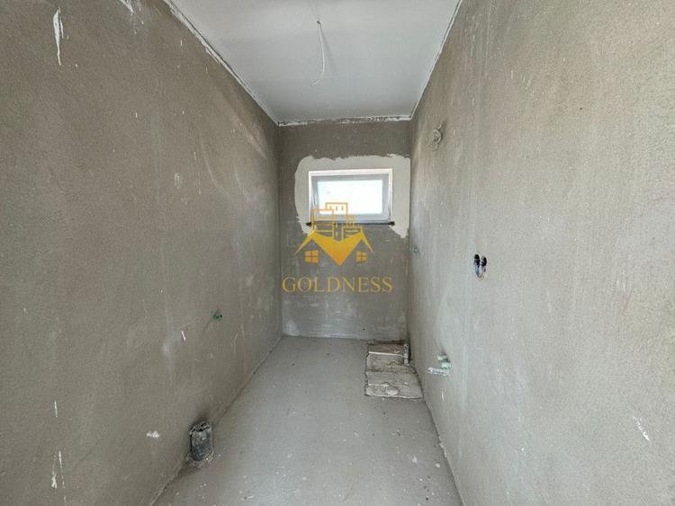 Casa 4 Camere Semifinisata, 2 Garaje, Curte 450mp, Terase 93mp, Dezmir - 9