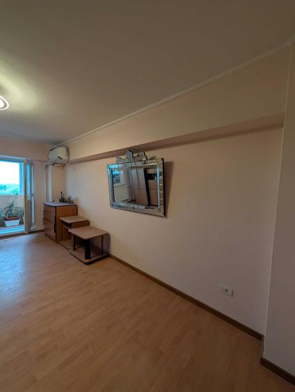 Apartament cu 3 camere decomandat în Brâncoveanu