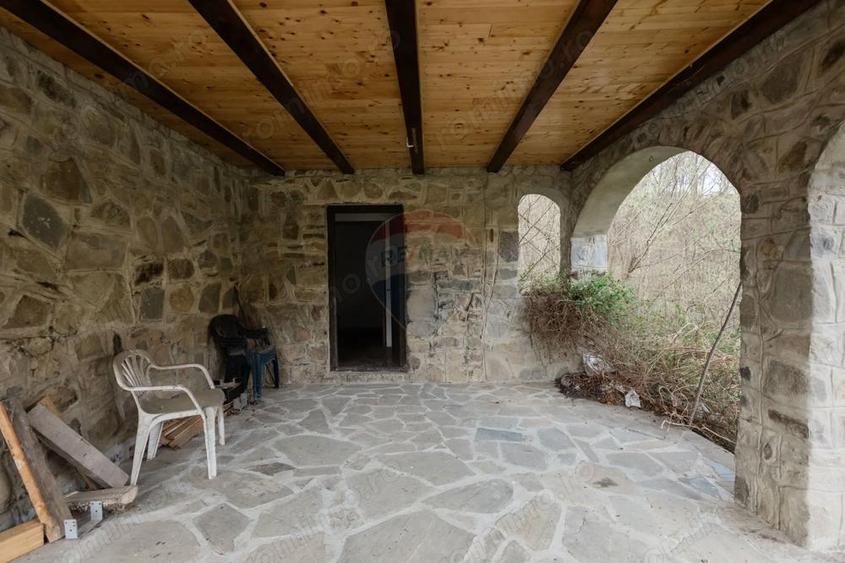 Casa si teren intravilan Tarcau - 4